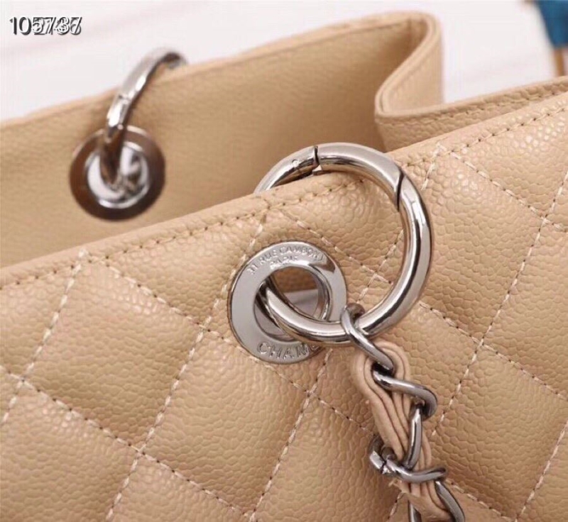 Ch**el shopping bags